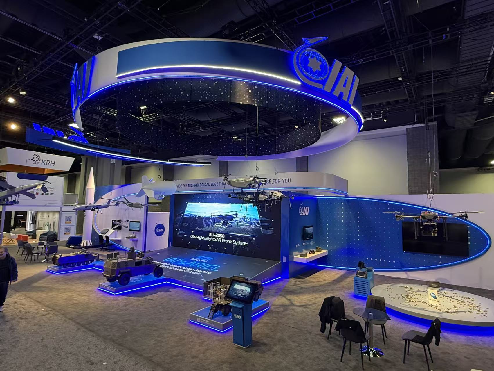 Custom exhibit booth fabrication by ET Expo for IAI