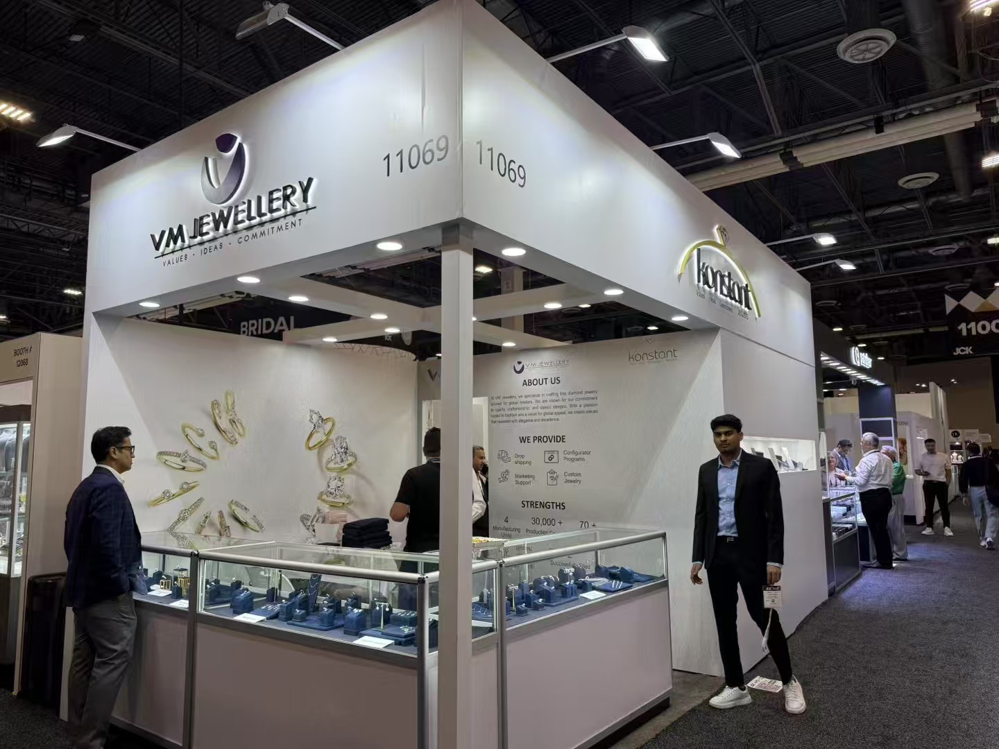 VM Jewellery stand at JCK