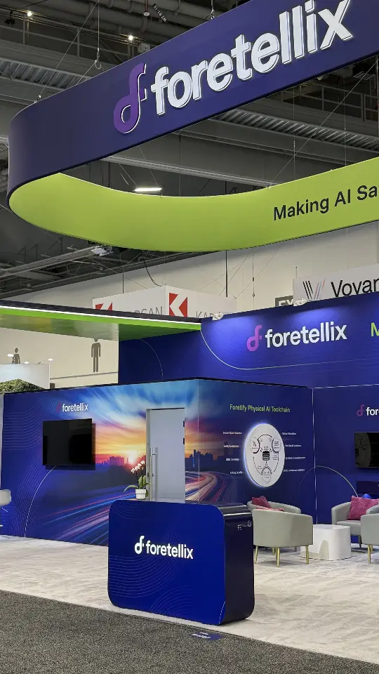 Portrait front view of the booth with the hanging ring above