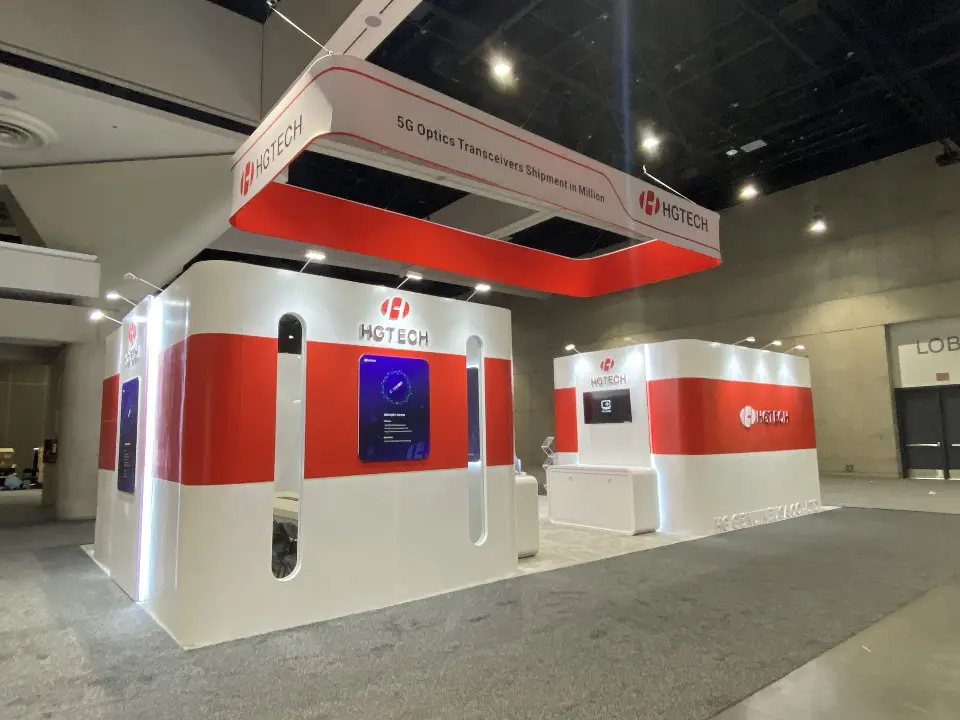 Rounded white corner with a red band and a wall screen