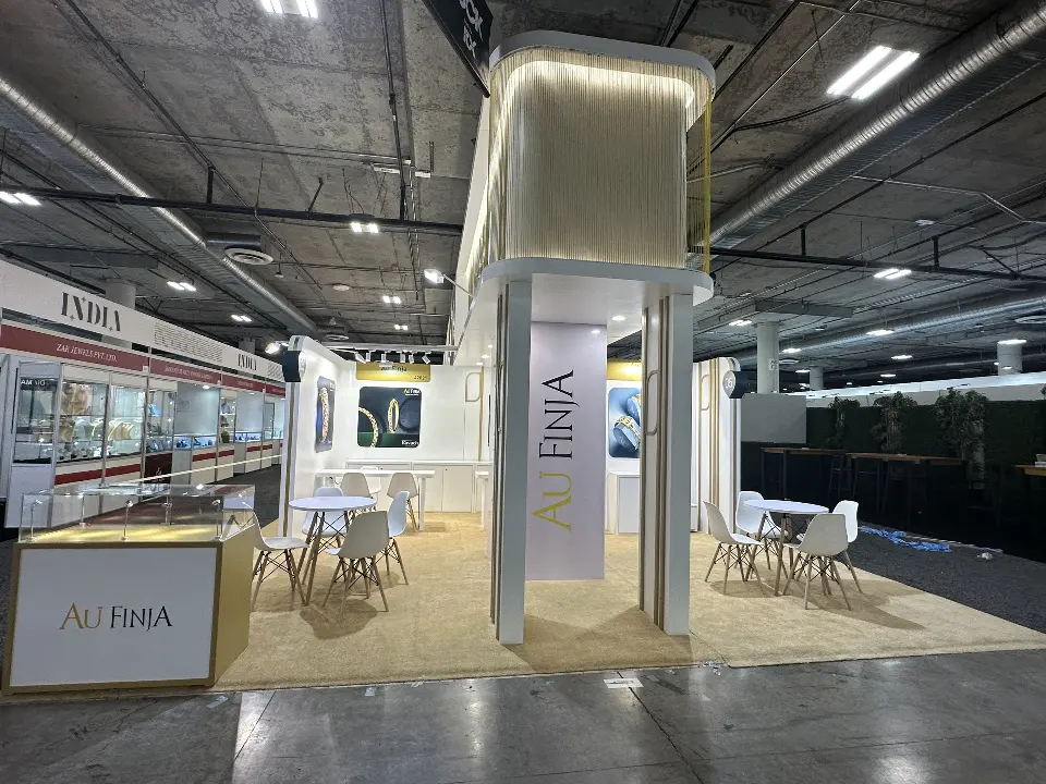 End tower above the Au Finja counter and a seating area