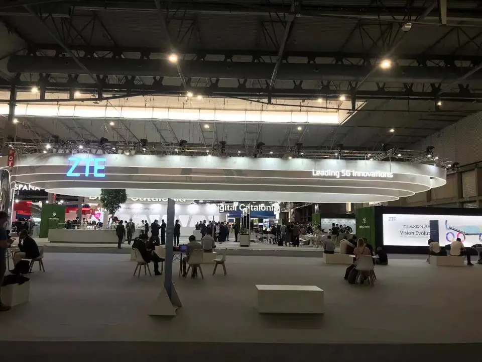 Far view of the canopy edge with ZTE logo and a screen at the back