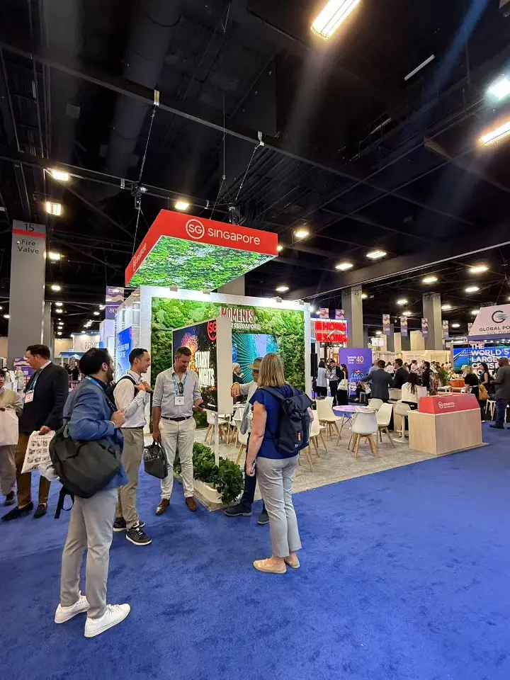 Portrait view of visitors at the counter beneath the canopy