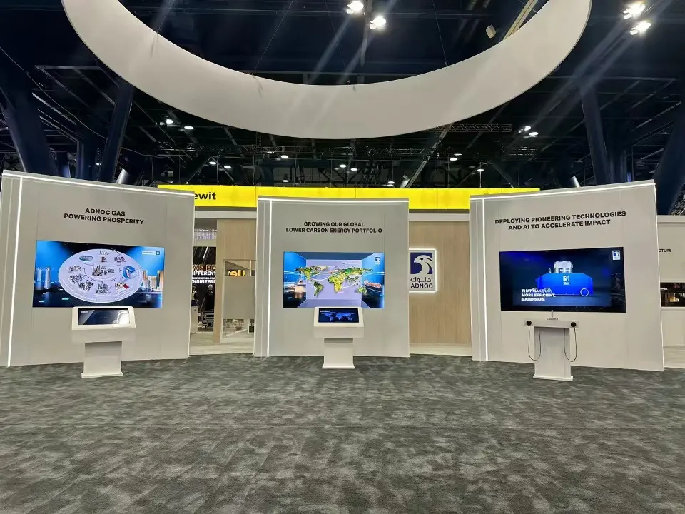 Front view of the display walls, kiosks and Energy for Life counter