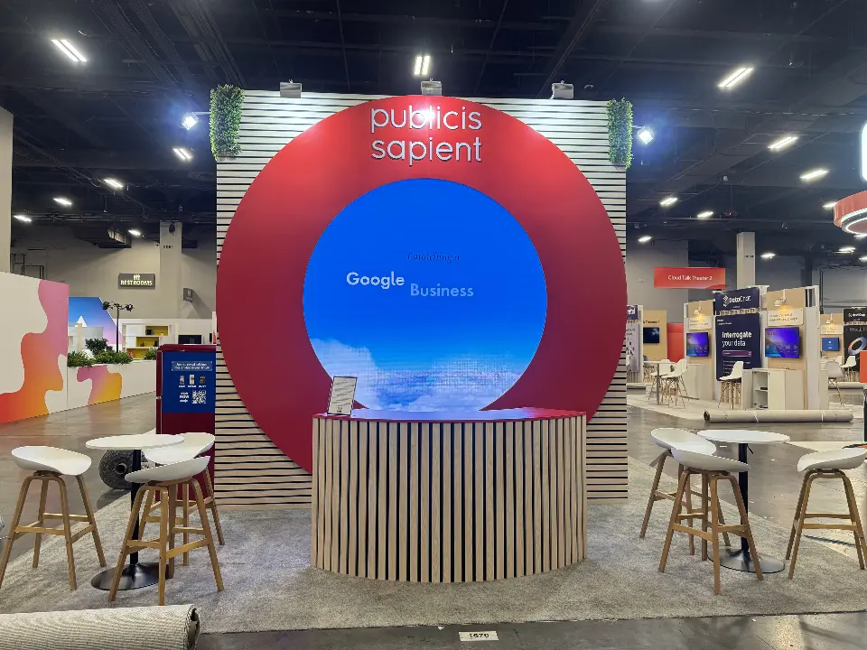 Second face of the Publicis Sapient red ring with a Google Business screen and slatted counter