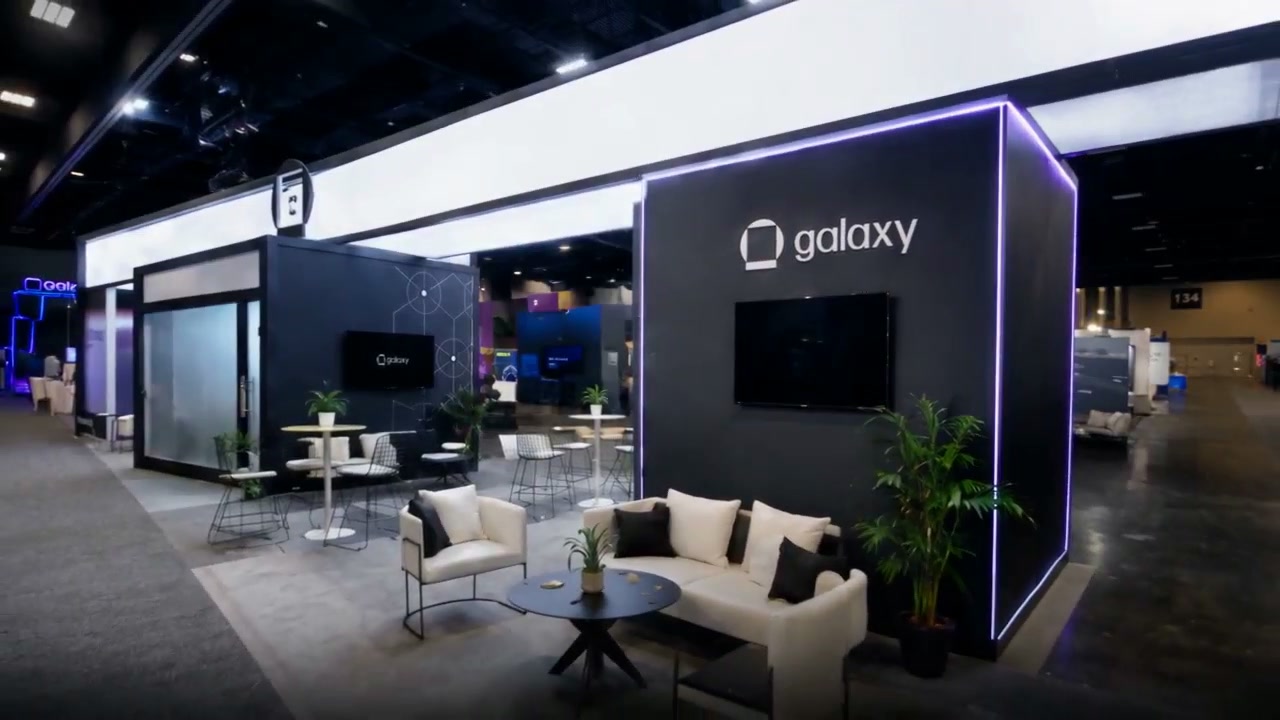 ET EXPO on the show floor: a custom trade show booth installed and lit in a live exhibition hall